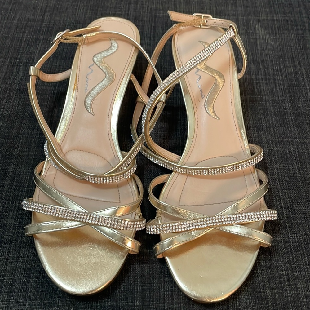 Nina Wedges Size 7.5 Gold